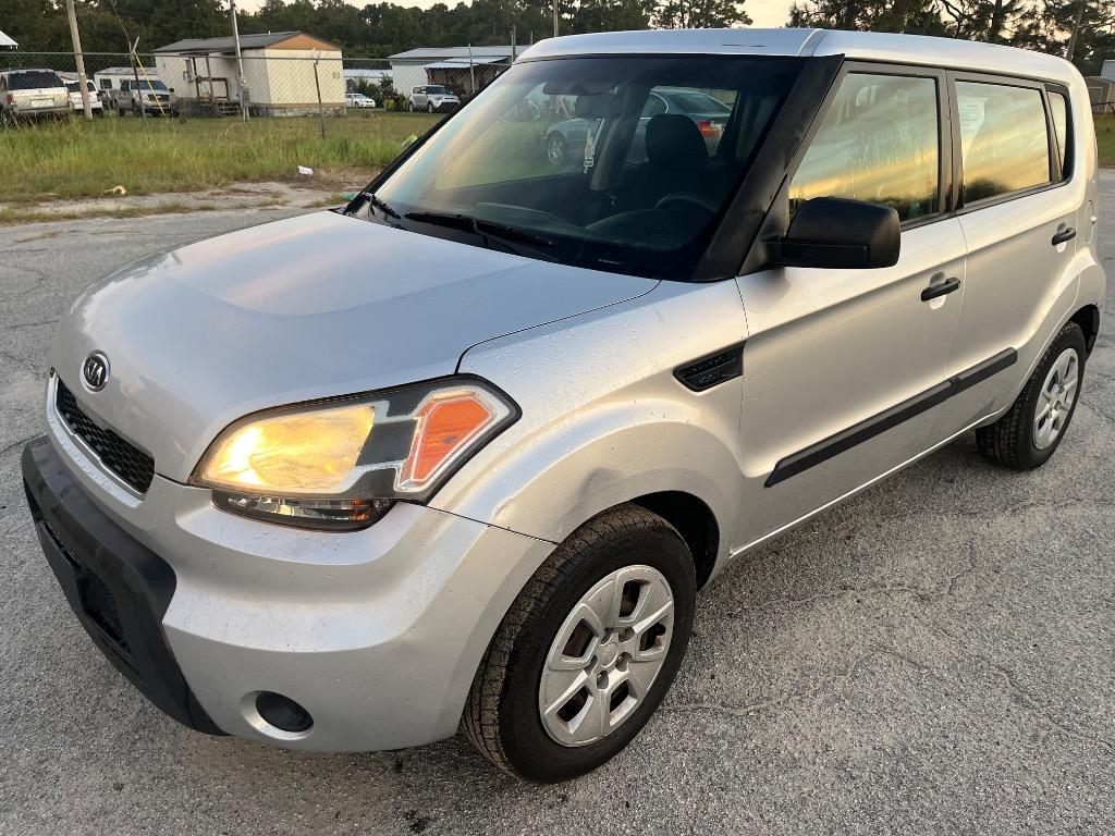 2011 Kia Soul +