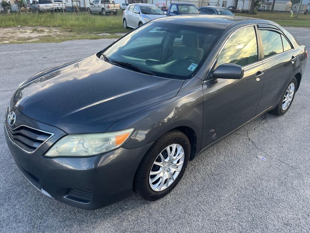 2010 Toyota Camry LE