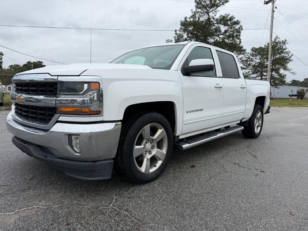 2017 Chevrolet Silverado 1500 LT's photo