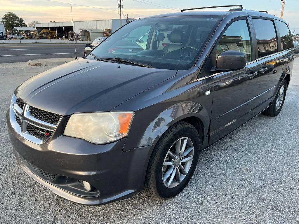 2014 Dodge Grand Caravan SXT 30th Anniversary's photo