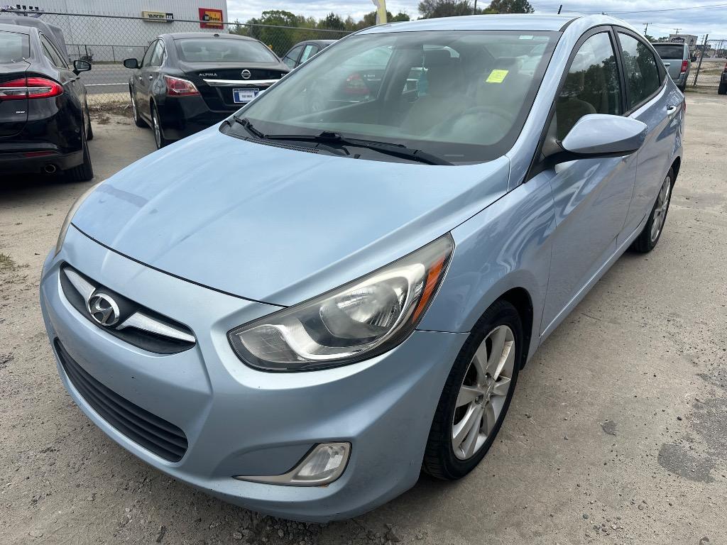 2012 Hyundai Accent GLS