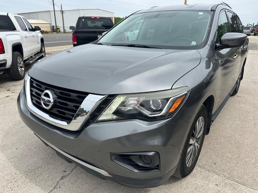 2018 Nissan Pathfinder S 2WD's photo