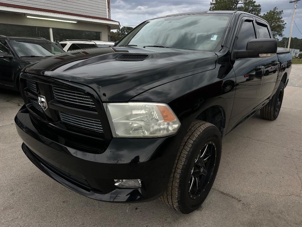 2012 RAM 1500 Sport 4x4 Crew Cab's photo