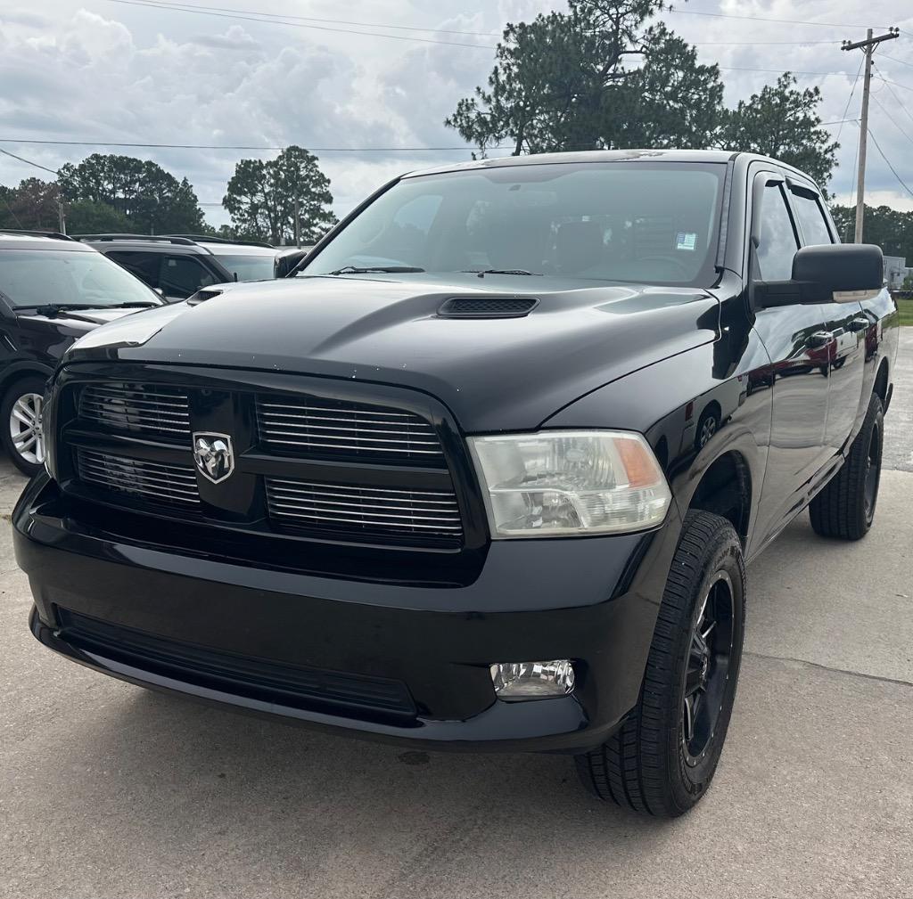 2012 RAM 1500 Sport 4x4 Crew Cab's photo